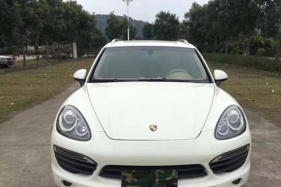 166万落地价的保时捷卡宴 现今售价27万，车主：越野性能十分强悍