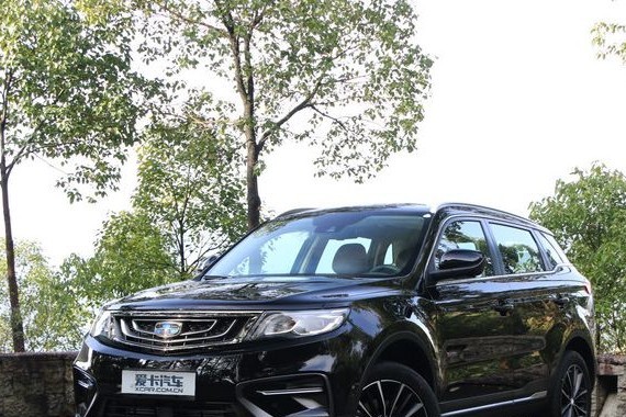 “最美中国车”除了颜值，内饰同样人见人爱，合资品牌看了也颤抖