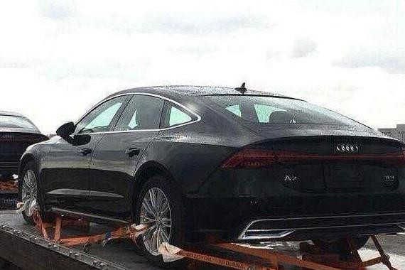 国内首曝全新奥迪A7高清无码大图, 乞丐版配2.0T发动机或40万起