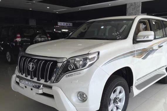 2018丰田霸道4000天津港提车作业+图片