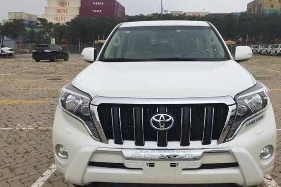 2018丰田霸道4000天津港提车作业+图片