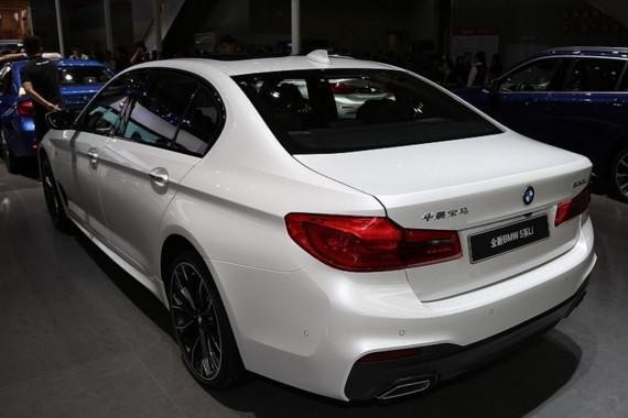 华晨宝马新款5系车型已经上市。