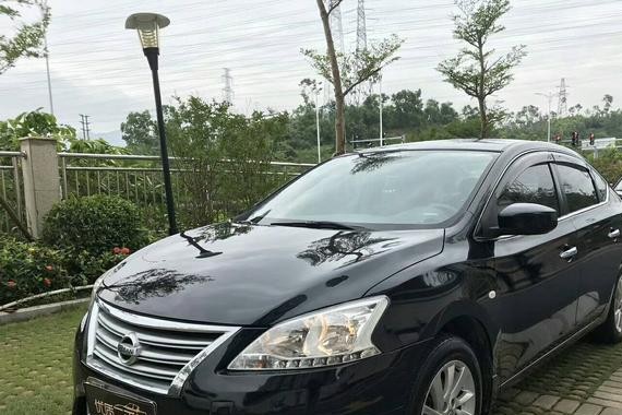 珠海品德二手车：13年1.6主动档日产轩逸，车靓价廉