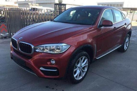 宝马X6天津港有现车，高贵血统动感轻盈