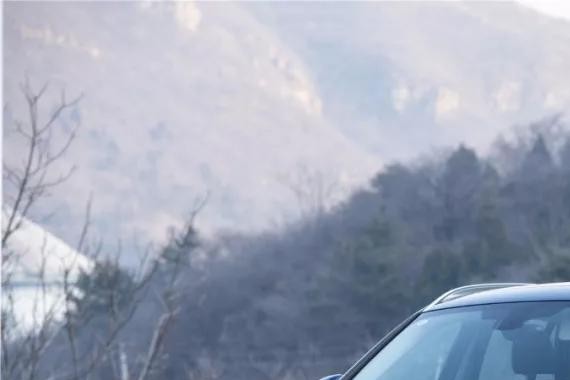 花30多万买的宝马SUV，空间堪比X5！