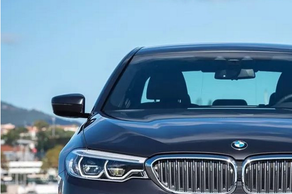 2款最热门豪华中大型车针锋相对，谁是最后赢家？