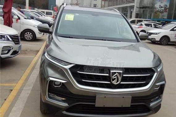 宝骏出了新车530，看实车后你会果断放弃哈弗H6，顶配不到10万元