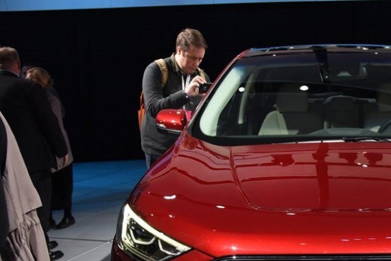 拥有良心配置的锐界7座SUV，尺寸更大售价更低，有望取代汉兰达！