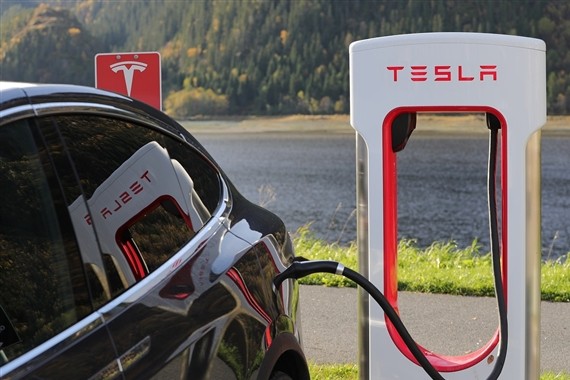 员工自曝家丑：特斯拉存在严重生电池品控问题