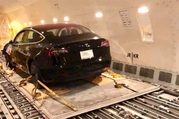 德国人买了两辆特斯拉Model 3：拆解后用于逆向工程