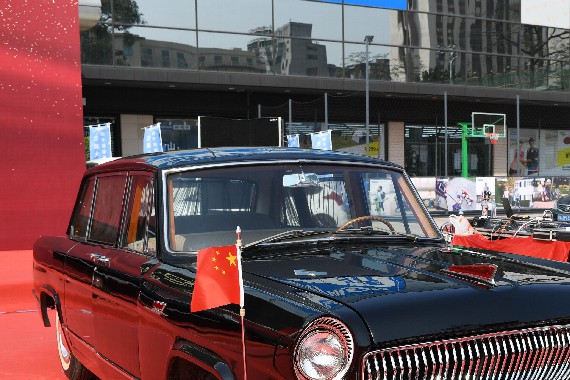 红旗车诞生60周年展示 全国经典老红旗车云集广州