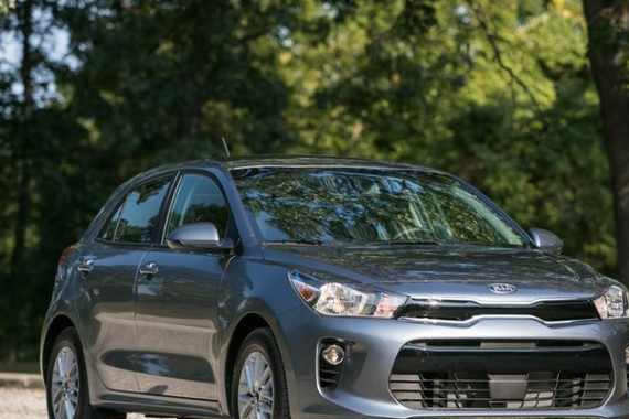 超高性价比 外观运动更显时尚 2018起亚Rio两厢自动