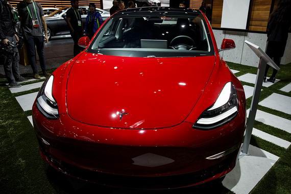 交出史上最差季报后，外媒关注特斯拉中国建厂进展