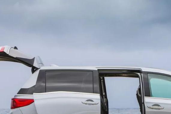 本田家的狼来了，GL8你怕了吗？