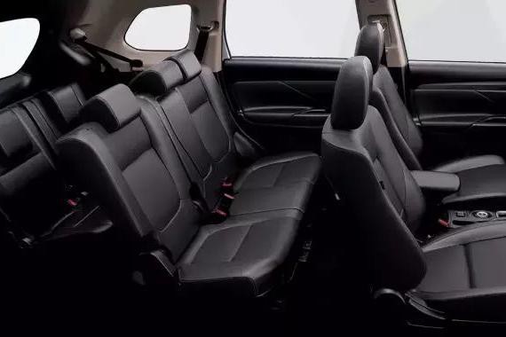 一家人一辆SUV，就是春节