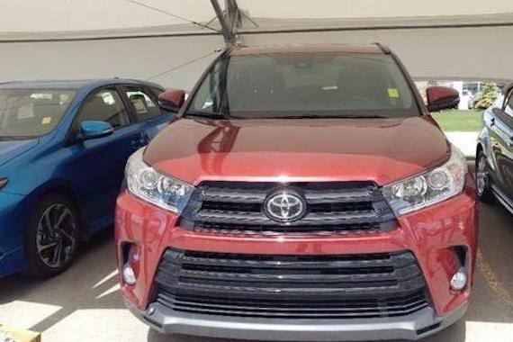 全新汉兰达在广汽加班生产，前脸太帅，6座设计，不加价别想买！