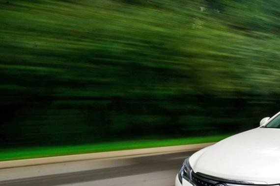 打开发动机盖你会流口水的6款车！6缸的气势不是盖的