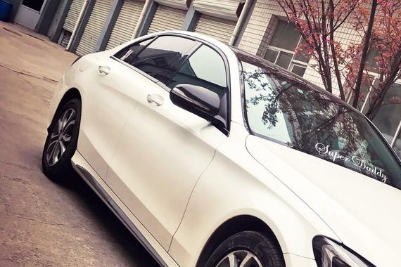 一个车标值10万？为何北京奔驰刚买回家就抠标