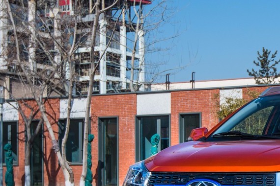 平凡而不简单 实拍奇瑞首款纯电动SUV瑞虎3xe