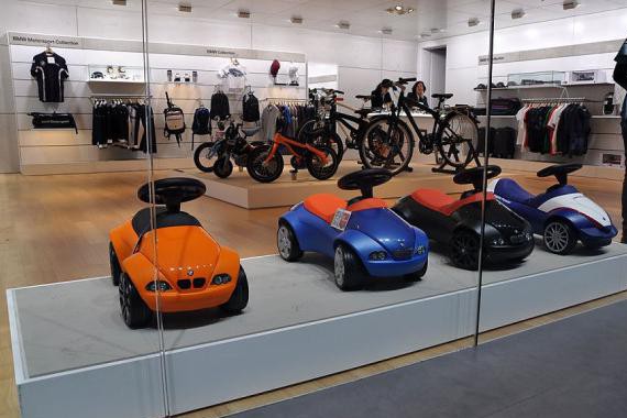 生产汽车是“假正经”？不正经时还生产这些玩意！