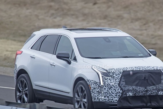 凯迪拉克新款XT5路试曝光 预计明年发布