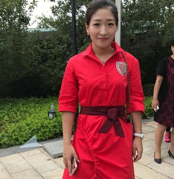 真奇怪！李晓霞大婚，孔令辉和刘国梁却成为了亮点！