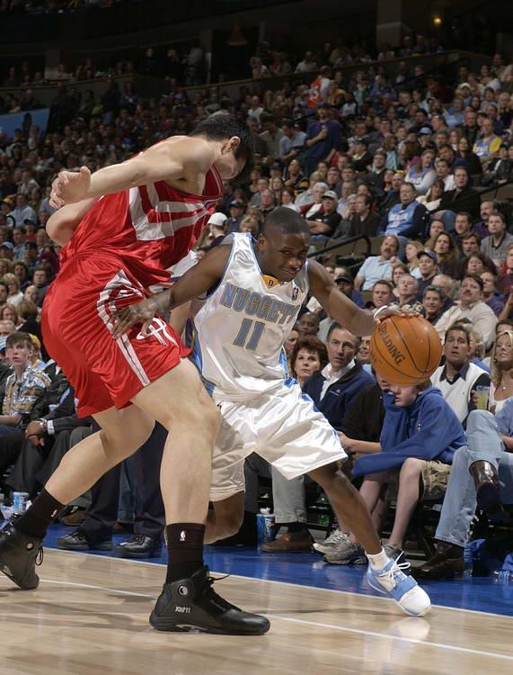 nba的最萌身高差姚明上榜博格斯与波尔差距大