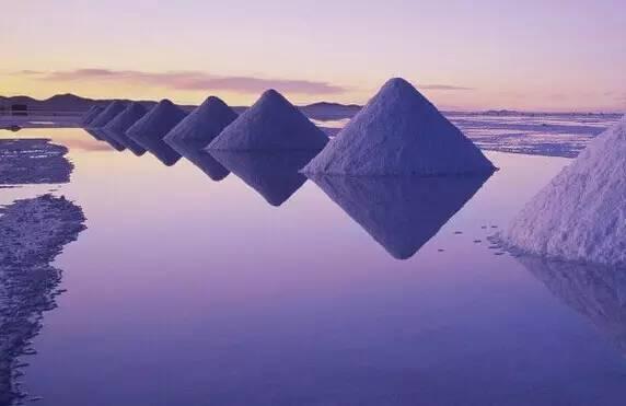 这里有座“天空之镜”，美呆了……世上只有1%的人知道