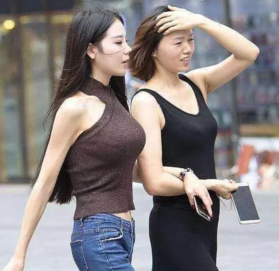 修身弹力内衣肥人穿_脚肥的人穿匡威的图片(3)