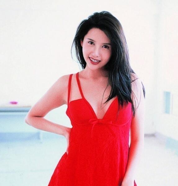 盘点历代晶女郎:只有她的演技与性感获得观众的肯定