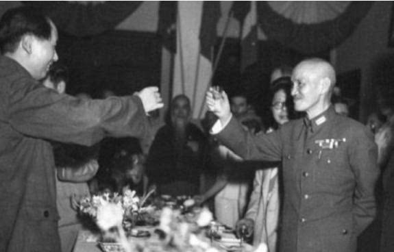 蒋介石一生有爱骂人的习惯,没想到日记中却对