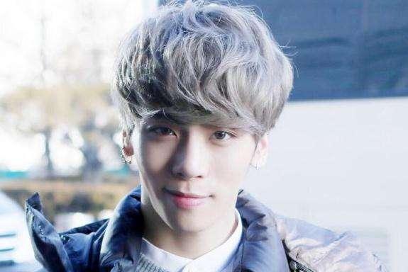 明星压力也大,朱丹自曝辞职解脱,炎亚纶靠意志