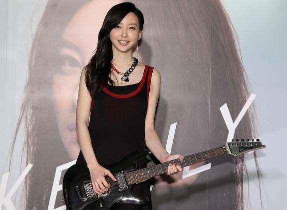 于文文变化最大，《前任3》三位女主今昔长相差很远