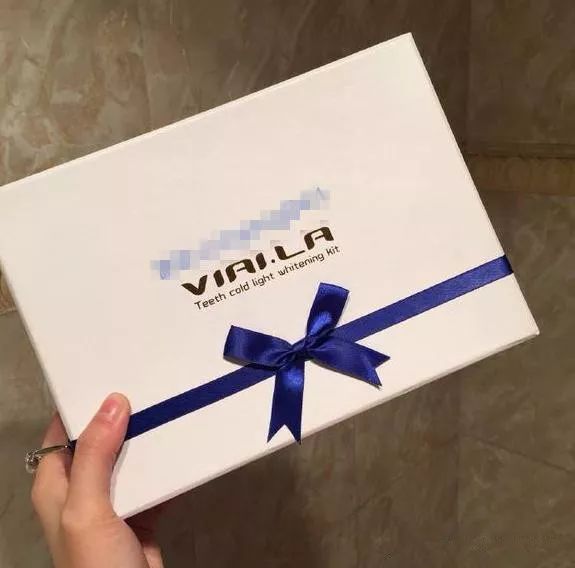 为牙黄苦恼?火遍朋友圈的牙齿美白神器真的靠