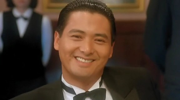 赌神这部电影火了,周润发的这个大背头也风靡一时.