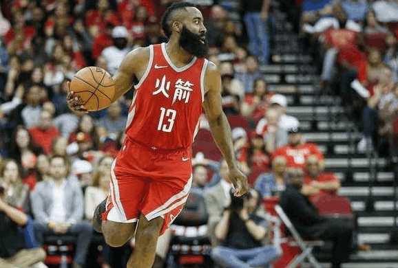 第一个上新闻联播的外国球员,还是沾了姚明的