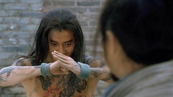 九纹龙史进能挨两百杀威棒, 如果换做武松, 他能承受得了吗?