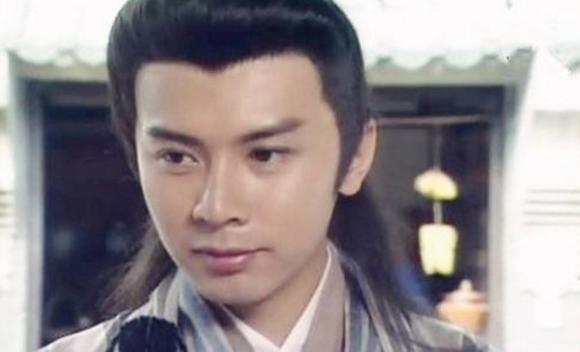 曾一夜输掉过亿资产,帅过古天乐红过周星驰,如