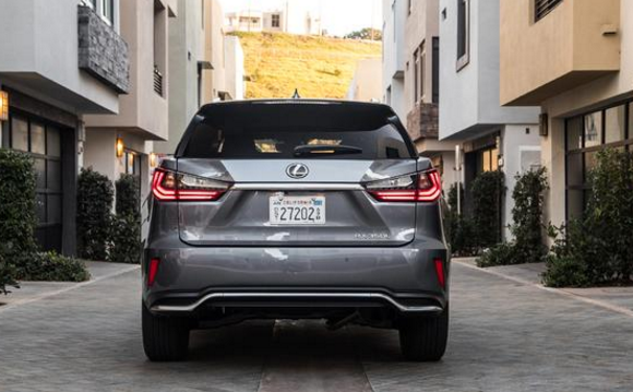 试驾2018款七座版雷克萨斯RX350L,争豪车SU