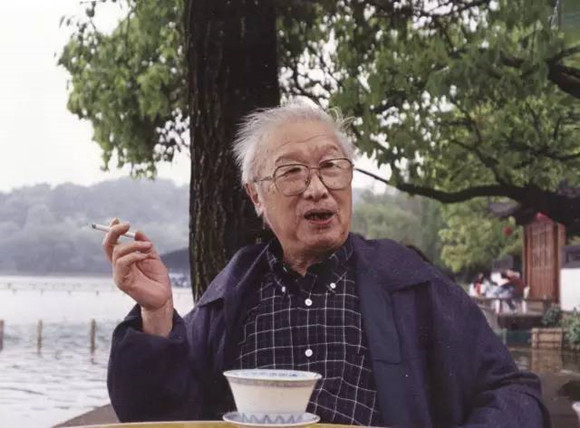 刘绪源追悼会昨举行 任溶溶赵丽宏方卫平致悼词