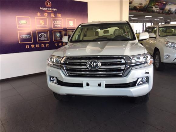 17款丰田酷路泽4000港口现车年终优惠价