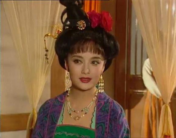 刘晓庆版《武则天》,美人如云,服饰华美