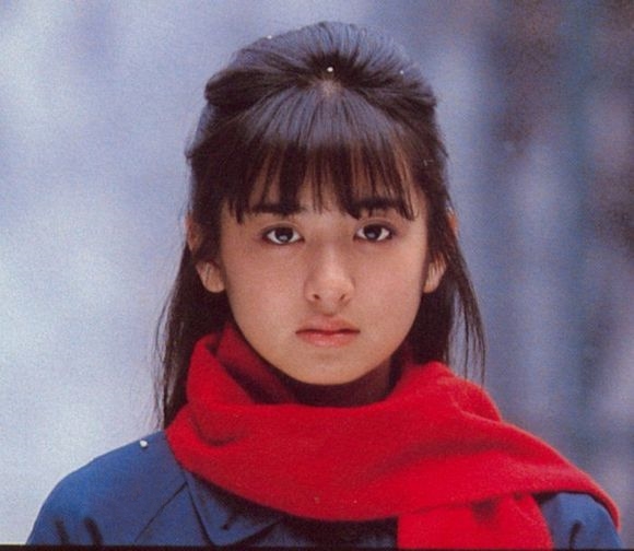 90年代日本老照片:图三女子好漂亮,最后一张简直风流