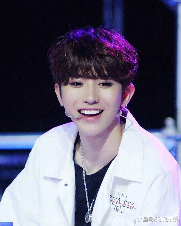 《偶像练习生》人气TOP陈立农私下差别大, 人