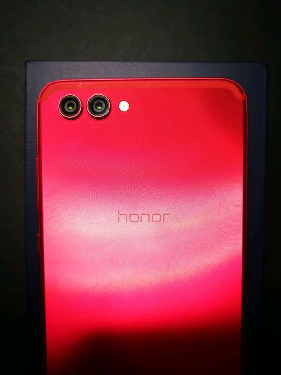 华为:荣耀 V10系统与使用技巧--感受AI的便捷操