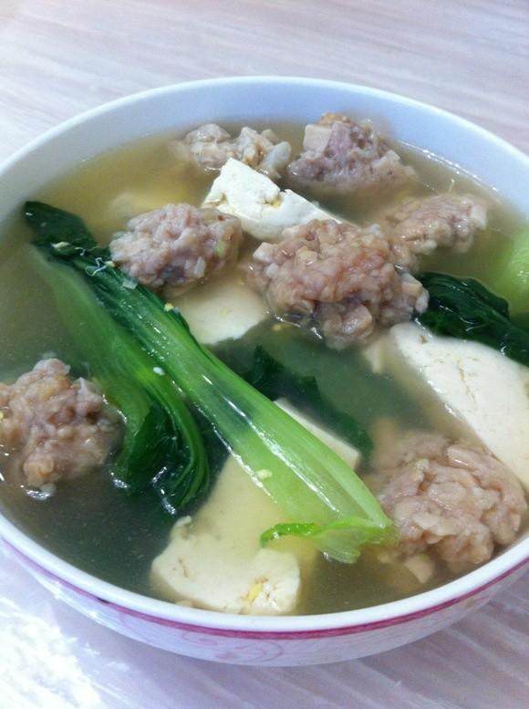 有荤有素,有菜有汤,这样一顿饭才能吃得饱!