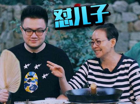 57岁英达三婚娶了梁欢,而新欢却不如旧爱宋丹丹!
