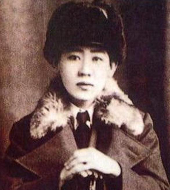 川岛芳子生死之谜大揭秘,原是清朝皇室公主,却