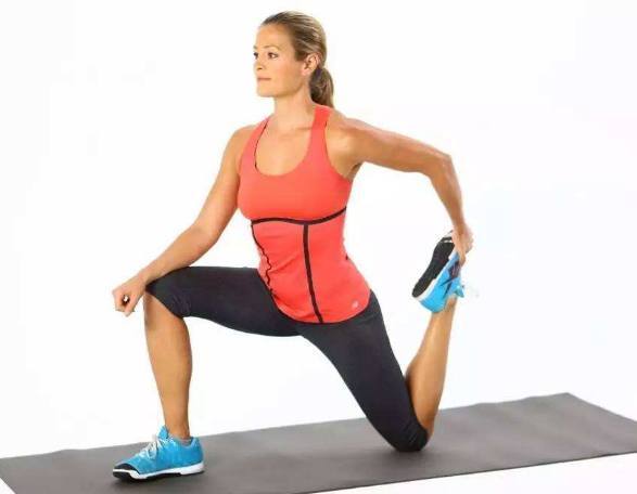 产后妈妈,做3个瑜伽动作,拉伸腿部线条,轻松告别