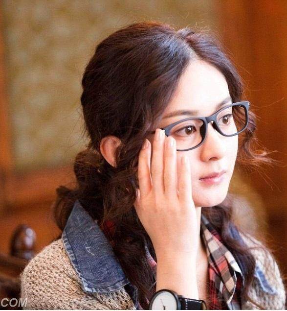 章子怡的手太吓人了!哇,这10个女星的手更难看